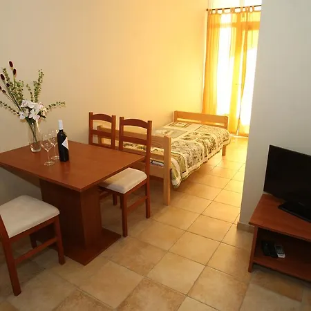 Sea View Apartments Nina Vrsi Room photo