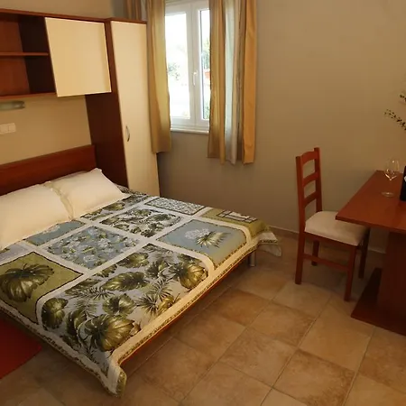 Sea View Apartments Nina Vrsi Room photo