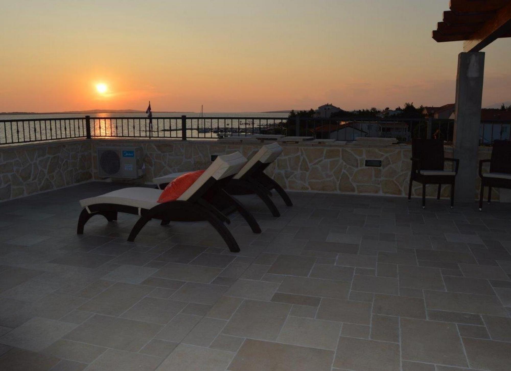 Apartma Sea View Nina *