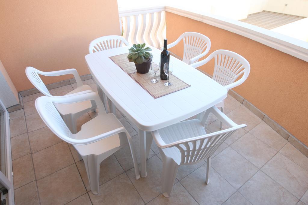Apartma Sea View Nina